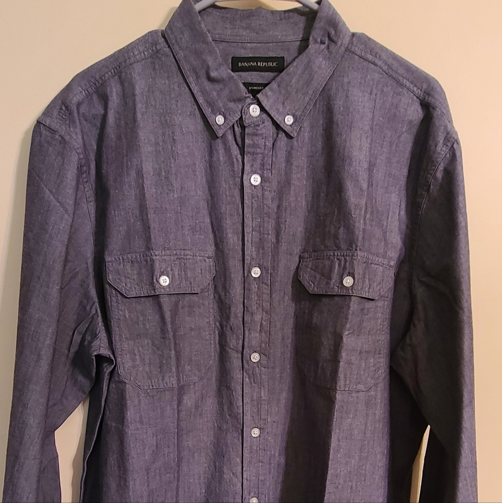 Banana Republic XL Standard Fit Long Sleeve Button-Down Shirt